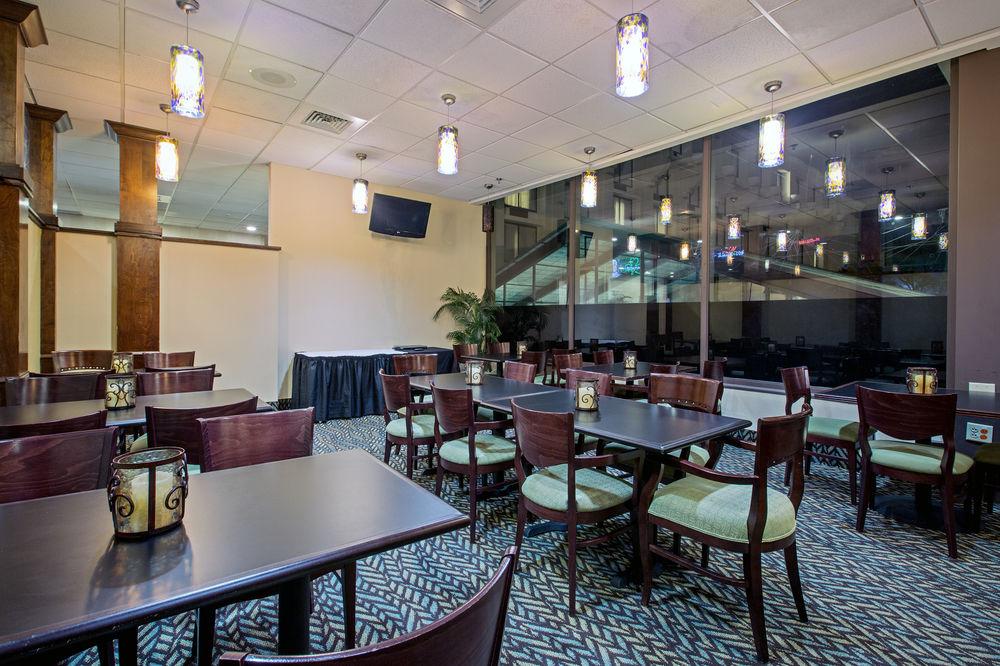 Fairfield Inn & Suites Springfield Enfield Bagian luar foto