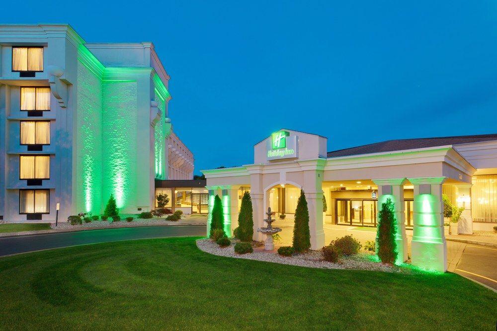 Fairfield Inn & Suites Springfield Enfield Bagian luar foto