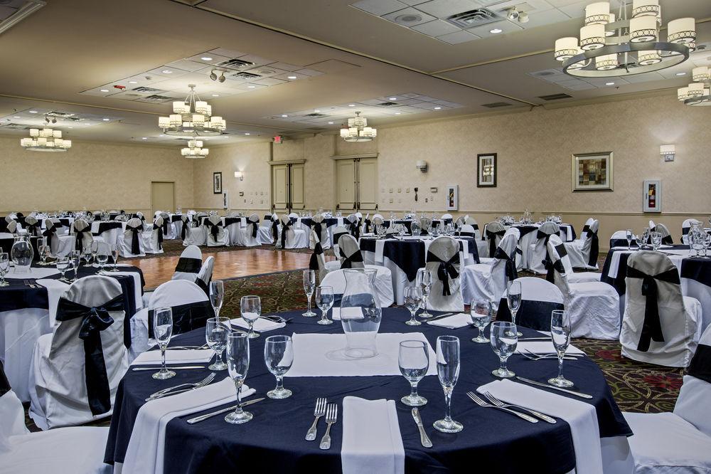 Fairfield Inn & Suites Springfield Enfield Bagian luar foto